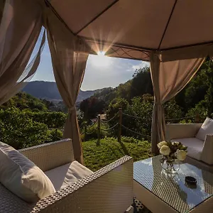 La & 3*, Lake Como Italien